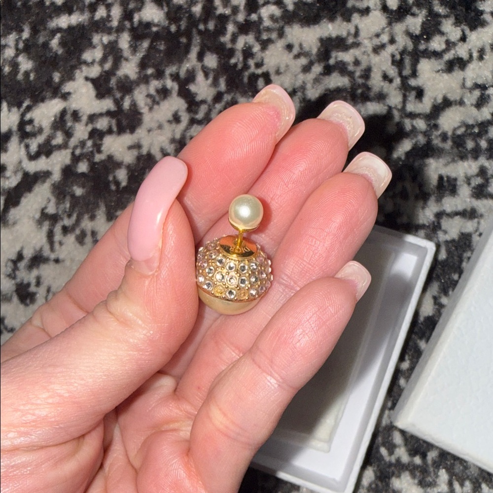 Dior Gold and White Pearl Tribale Earrings - Picture 4 of 6